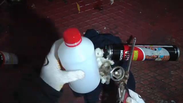 Как быстро и чисто сменить баллон с пеной !!! смотреть онлайн