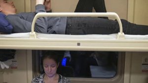 Как не упасть в вагоне с верхней полки