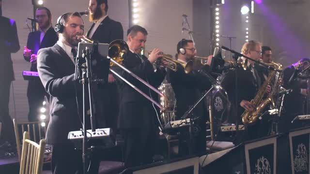 Freilach Band on a high! — Second Dance Medley ft. Beri Weber & Yedidim Choir