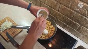 Курица в сметане