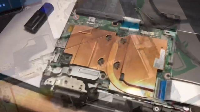 DELL INSPIRON 11 3000 - РАЗБОРКА | АПГРЕЙД НА SSD + 4GB ОПЕРАТИВНОЙ ПАМЯТИ | КЛОНИРОВАНИЕ СИСТЕМЫ смотреть онлайн