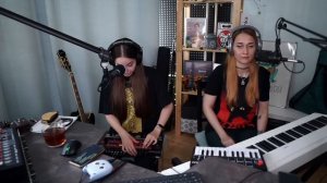 Юля Кошкина и Ксюша Зануда - Ягодка