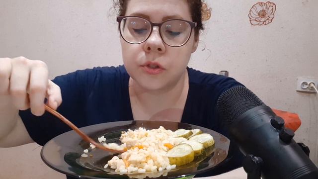 Мукбанг Плов/Ответ бомбанутым/Всегда ли нужно ли взрослым детям содержать родителей? смотреть онлайн