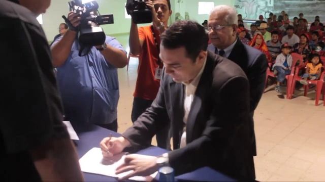 Prensa.com: Contienda presidencial en el PRD empieza con inscripción de candidatos смотреть онлайн