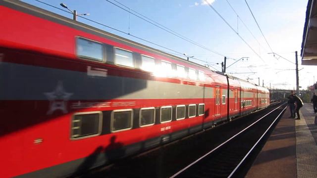 Электропоезда ЭШ2-005, ЭД4М-0488 ЦППК платформа Матвеевское 17.09.2018 смотреть онлайн