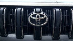 Как установить камеру переднего вида в Toyota Prado 150