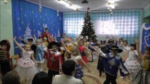 Вход на новогодний утренник "Ледяные ладошки" Автор оригинальной композиции Т. Дружинина
