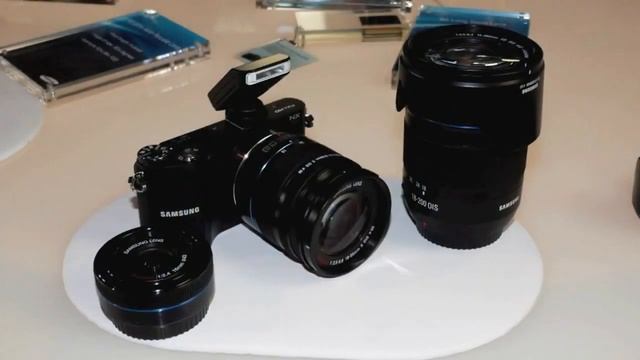Samsung NX200 ILC Review by Cnet смотреть онлайн