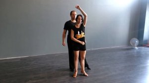 Хастл. Фигуры для начинающих. Раскрытие с обычной поддержкой.