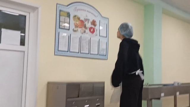 Дежурство в столовой / школа / подруга / влог 32 смотреть онлайн