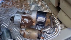 how to change starter Nissan Elgrand E51 E52 2002 to 2007