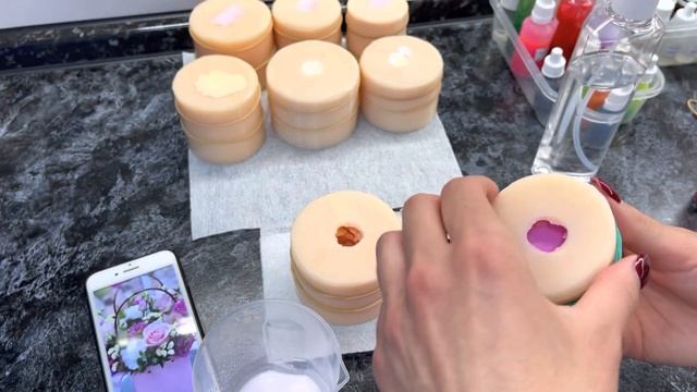 Заливка силиконовых форм от Мыльной вечеринки / Мыловарение / Цветы из мыла