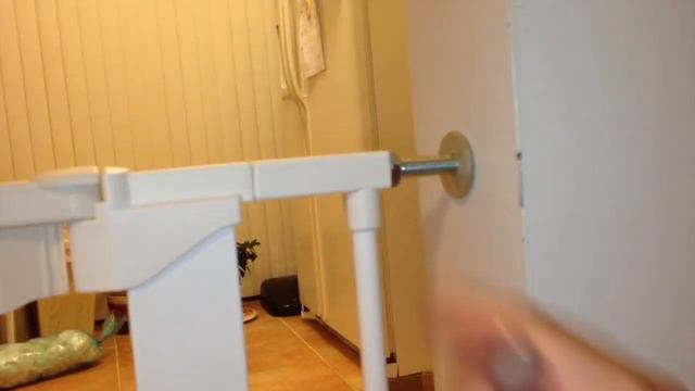 Child Safety Gate Installation & Review смотреть онлайн
