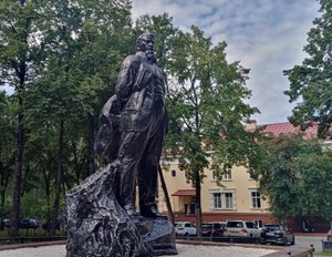 Прогулки по Озёрску.
Фотовыставка к 120-летию И.Курчатова