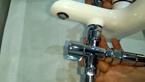 Смеситель для ванной с доработкой под тропический душ своими руками