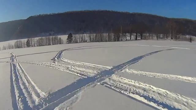 Покатушки на снегоходе. Ново-Янсаитово, февраль 2014 г. смотреть онлайн