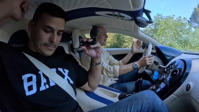 What It's Like To Drive A Mansory Bugatti Veyron! смотреть онлайн