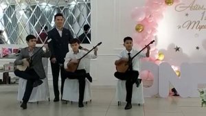 Попурри на домбре / Игра на домбре / попурри