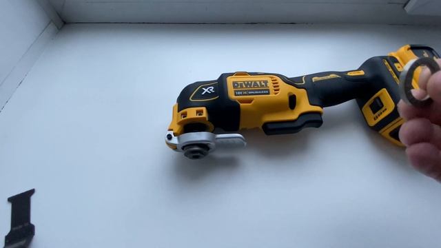 Обзор реноватора DEWALT DCS356