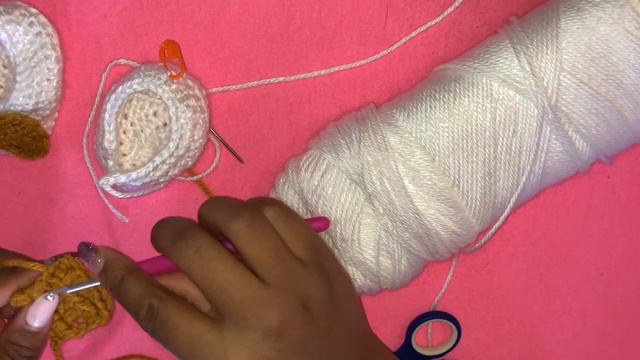 Crochet: Booties with a bow смотреть онлайн