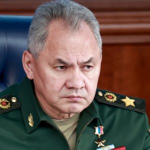 Шойгу проинспектировал передовой пункт управления группировки «Центр»