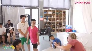 Climb with 9-year-old Bobby in Wenzhou, Zhejiang