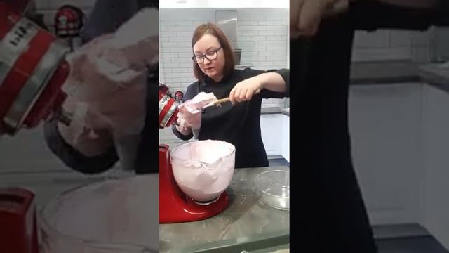 Безе (меренга) на альбумине. Французская меренга
