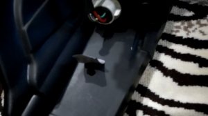 Фары j32 , где дренажное отверстие?