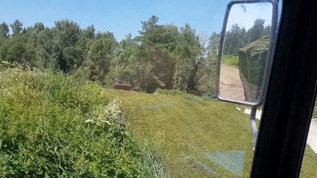 Давно так не работали ! ЖАРА НА КОРМОЗАГОТОВКЕ 2021. Косим, возим, убираем ! Трамбуем в 2 трактора смотреть онлайн