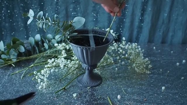 How to make a flower arrangement using chicken wire technique? смотреть онлайн