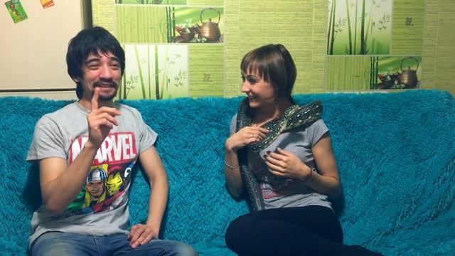 О КОБРАХ НА УЖИН И ПРОЧИХ ВОПРОСАХ смотреть онлайн