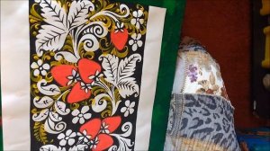 Хохлома клубника на чёрном фоне . Вторая часть.