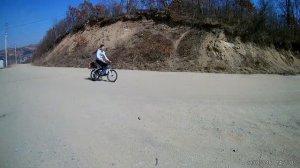 Как сделать МОПЕД из БЕНЗОПИЛЫ и ВЕЛИКА/How to make MOPED from BENZOPILA and BICYCLE