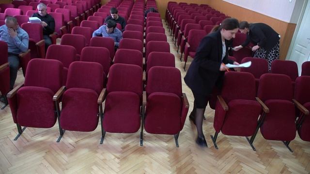 Муниципальные служащие проходят аттестацию смотреть онлайн