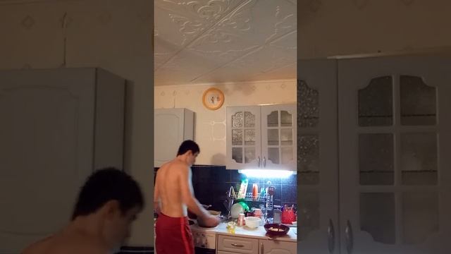 ГОТОВЛЮ СУПЧИК И БРУСНИЧНЫЙ С ЧЕРНИКОЙ КОМПОТ! ЧАСТЬ 2 смотреть онлайн