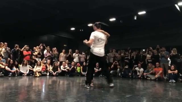 Isabelle & Felicien - Kizomba (Stimela) смотреть онлайн