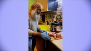 ДОМАШНЯЯ КУРИЦА В СКОРОВАРКЕ готовим за1час. Сколько варить домашнюю курицу, чтобы мясо было нежным