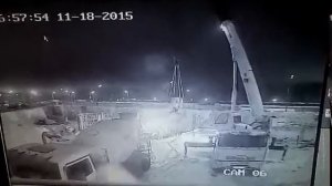 Кран падение