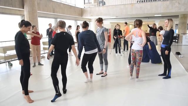 Танцы в Третьяковской галерее смотреть онлайн