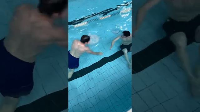 Кроссы, велосипеды и бассейн. Второй этап подготовки в Железногорске смотреть онлайн