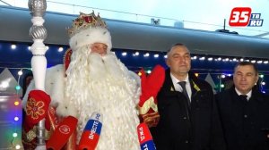 В Москве презентовали обновленный Поезд Деда Мороза