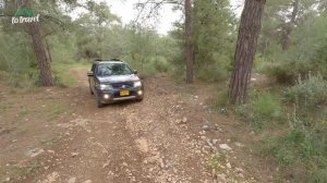 Suzuki Grand Vitara, Dacia Duster off road