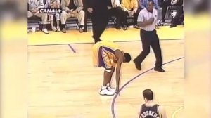 Брук Лопес травмирует Криса Пола.