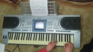 Синтезатор Bravis KB-820