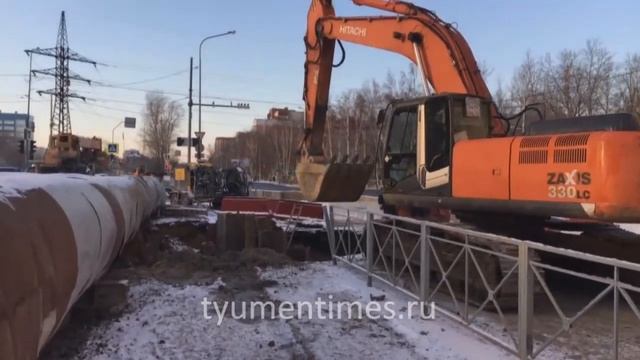 Провал на Харьковской заливают бетоном смотреть онлайн