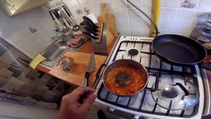 Свинина томленая в томатном соусе