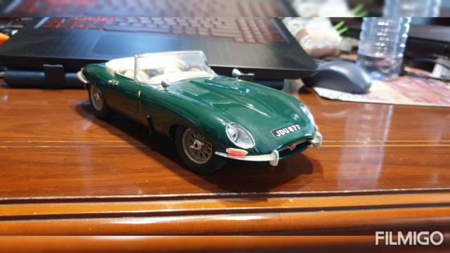 1:18 Bburago - Restoration and Customization of a Jaguar E-Type S1 Roadster 1961