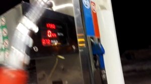 Обман на АЗС Как нас заправляют