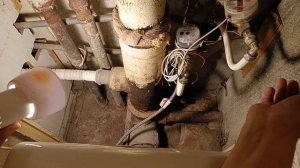 Как развести трубы водопровода