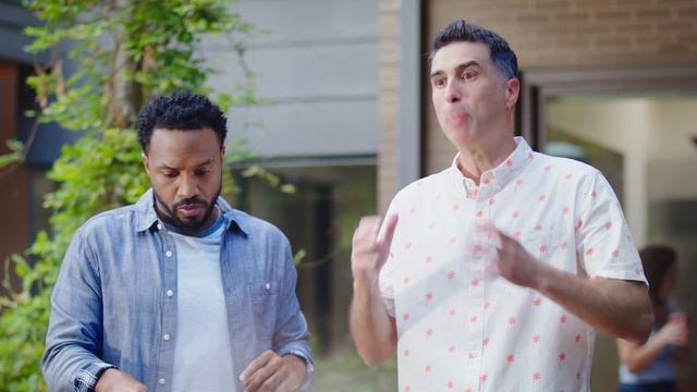 Deep Clean Your Teeth With Pulsating Water & Share the Obsession | Waterpik™ Water Flossers (0:10) смотреть онлайн